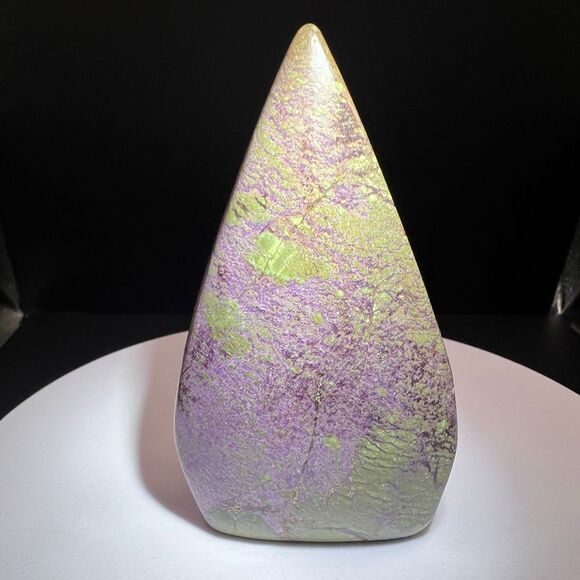 Rare Stichtite in Serpentine (Atlantisite) Tear Drop Tower (2) - Picture 5 of 11